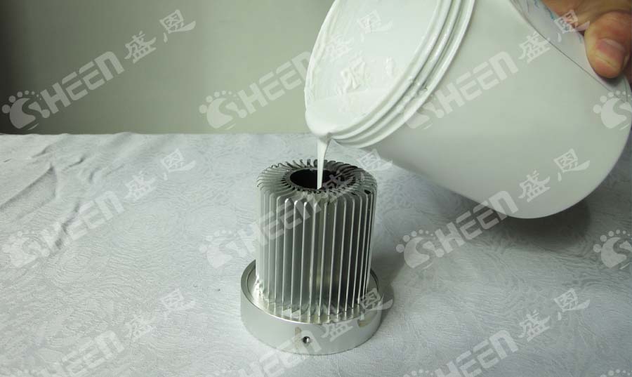 導熱灌封膠.jpg 導熱灌封膠.jpg